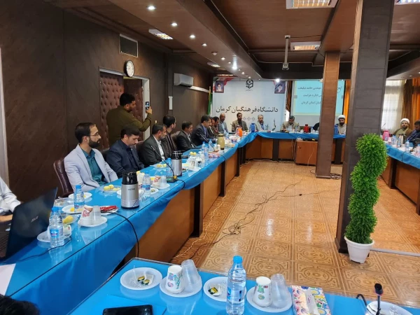 
آیین تکریم و معارفه مسئول حراست دانشگاه فرهنگیان استان کرمان برگزار شد 2