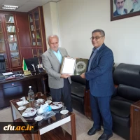 در هفته جهاد کشاورزی انجام شد:
دیدار و گفتگو رئیس دانشگاه فرهنگیان با مدیرکل جهاد کشاورزی استان بوشهر
 2