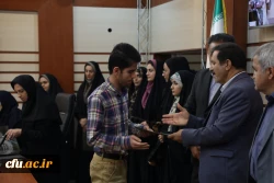 کاروزی، پیوند بین دروس عملی و نظری است
 2