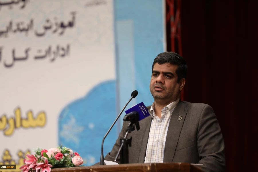 کارورزی، پیوند بین دروس عملی و نظری است
 4