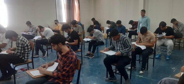 امتحانات پایانی نیمسال دوم سال تحصیلی 1402-1401 با برگزاری آزمون هماهنگ کشوری، آغاز شد
 7