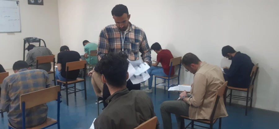 امتحانات پایانی نیمسال دوم سال تحصیلی 1402-1401 با برگزاری آزمون هماهنگ کشوری، آغاز شد
 4