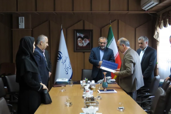 صندوق پایدار خیرین در دانشگاه فرهنگیان تاسیس شود
 7