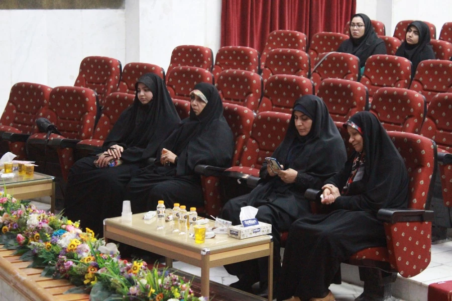 برای نخستین در میان دانشگاه های فرهنگیان سراسر کشور؛
نماهنگ کلاس زندگی در بوشهر رونمایی شد 7