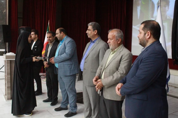 برای نخستین در میان دانشگاه های فرهنگیان سراسر کشور؛
نماهنگ کلاس زندگی در بوشهر رونمایی شد 13