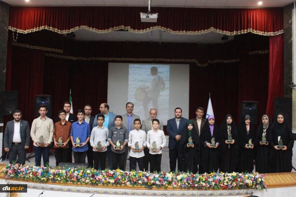 برای نخستین در میان دانشگاه های فرهنگیان سراسر کشور؛
نماهنگ کلاس زندگی در بوشهر رونمایی شد 15