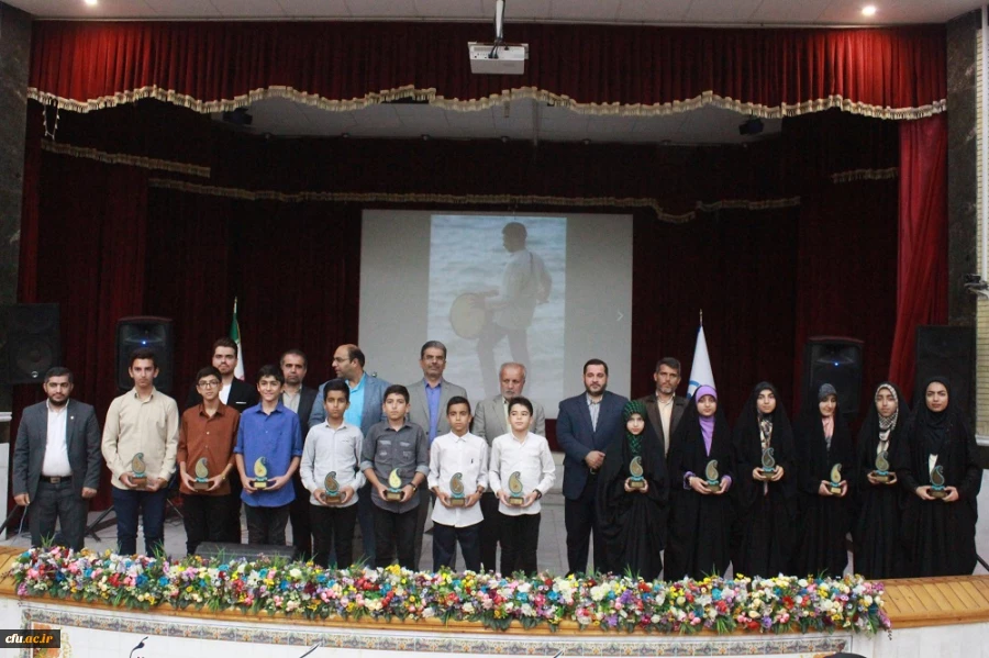 برای نخستین در میان دانشگاه های فرهنگیان سراسر کشور؛
نماهنگ کلاس زندگی در بوشهر رونمایی شد 15