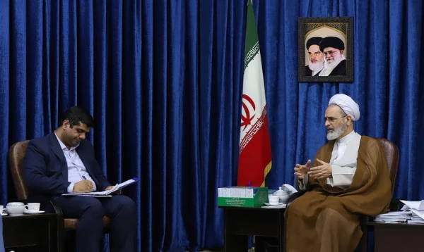 لزوم حضور صاحب نظران علوم انسانی اسلامی در تصمیم گیری ها 4