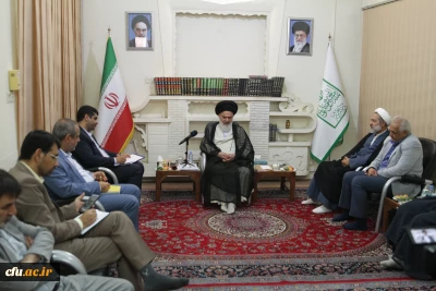 آیت الله حسینی بوشهری در دیدار با سرپرست دانشگاه فرهنگیان:

دانشگاه فرهنگیان مسئولیت تربیت نسل آینده کشور را بر عهده دارد