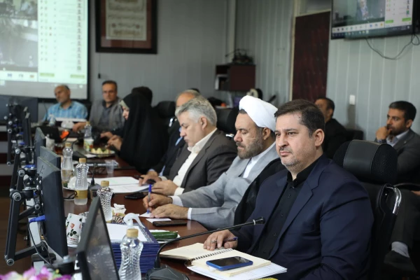 محوریت اصلی دانشگاه فرهنگیان نماز و قرآن و سیره معصومین است 11