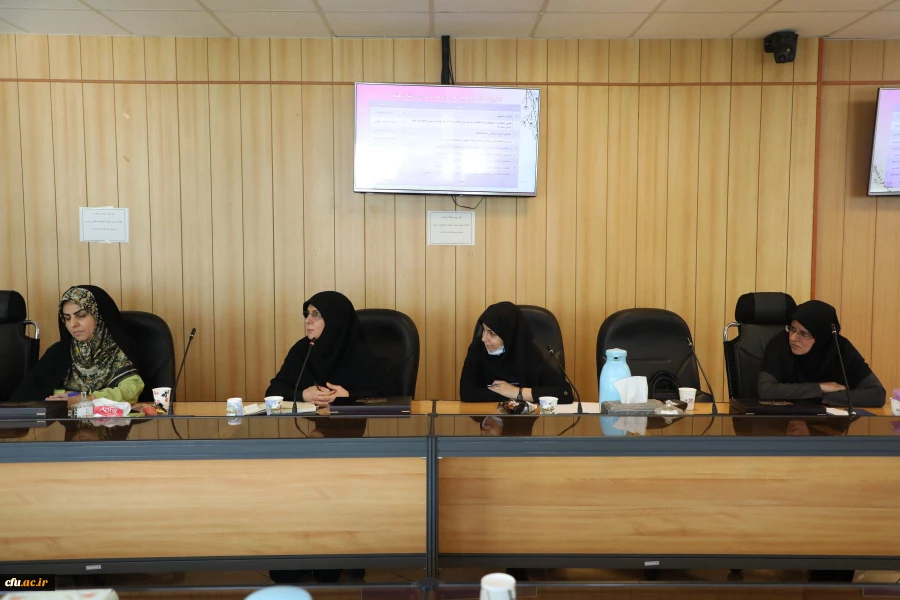 شصت و پنجمین جلسه شورای پژوهش و فناوری دانشگاه فرهنگیان  برگزار شد. 5