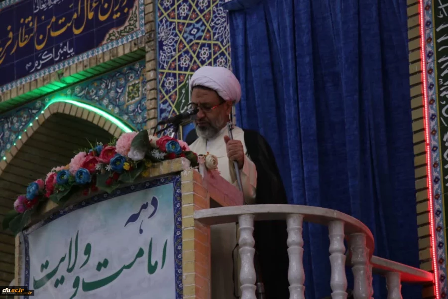 مسأله تربیت معلم از مهمترین دغدغه های مقام معظم رهبری است. 3