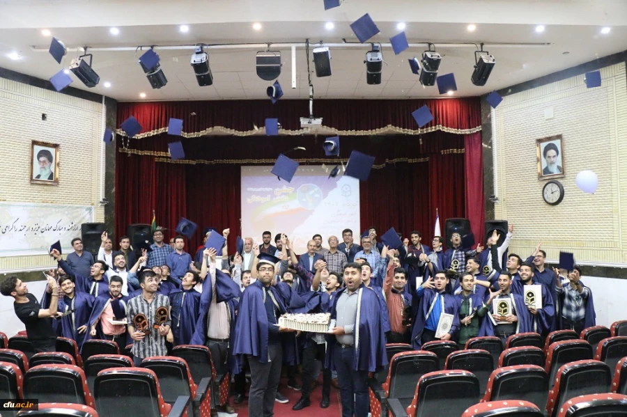 در دانشگاه فرهنگیان استان بوشهر؛
جشن باشکوه دانش آموختگی 205 دانشجومعلم پردیس علامه طباطبایی برگزار شد 2