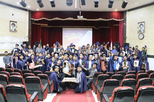 در دانشگاه فرهنگیان استان بوشهر؛
جشن باشکوه دانش آموختگی 205 دانشجومعلم پردیس علامه طباطبایی برگزار شد 2