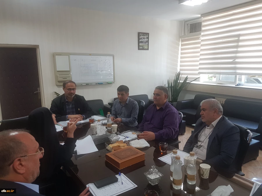 برگزاری جلسه ی صندوق وام قرض الحسنه کارکنان دانشگاه 3