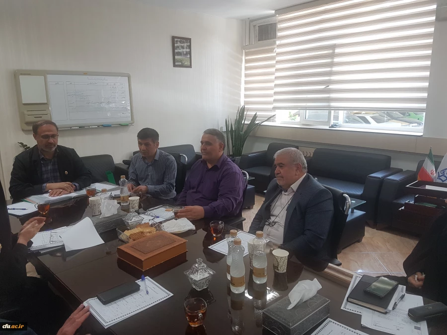 برگزاری جلسه ی صندوق وام قرض الحسنه کارکنان دانشگاه 5