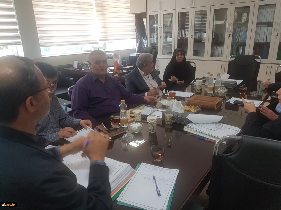 برگزاری جلسه ی صندوق وام قرض الحسنه کارکنان دانشگاه 8