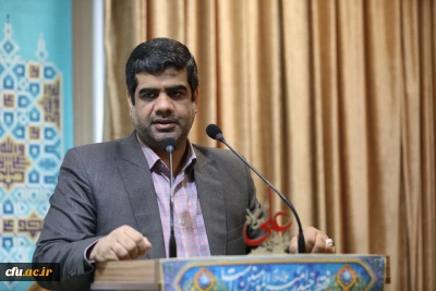 سرپرست دانشگاه فرهنگیان عنوان کرد:

نظارت و توجه به حقوق مردم از ویژگی های مدیریتی امام علی(ع) است