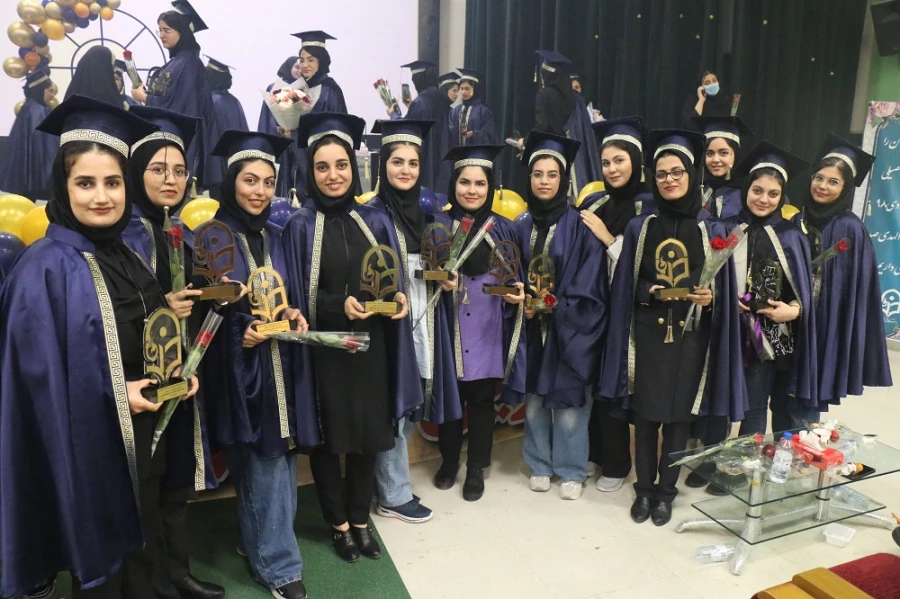 همزمان با عید غدیر؛
جشن بزرگ دانش آموختگی 171 ورودی 98 پردیس بنت الهدی صدر دانشگاه فرهنگیان استان بوشهر 19