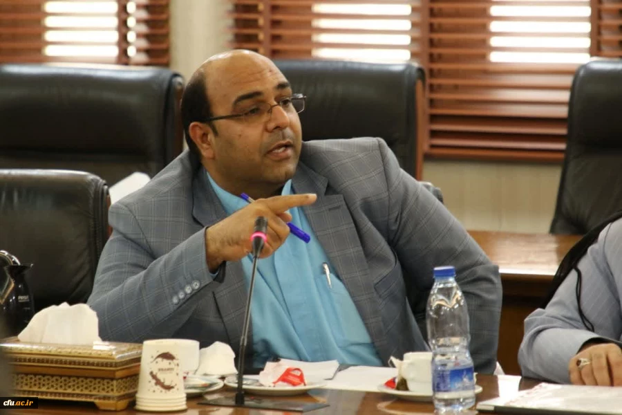 معاون هماهنگی دانشگاه فرهنگیان استان بوشهر مطرح کرد: 
لزوم انجام مسئولیت های اجتماعی منطقه پارس در قبال دانشگاه فرهنگیان استان بوشهر 3