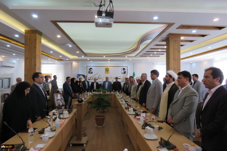 کارگاه توانمندسازی و مهارت افزایی اعضای هیات علمی استان های مرکزی ، همدان و لرستان
 5