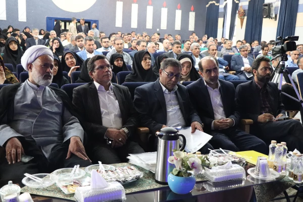 آیین افتتاحیهٔ دورهٔ توان افزایی و بالندگی سرپرستان سراهای دانشجویی در دانشگاه فرهنگیان استان اصفهان 3