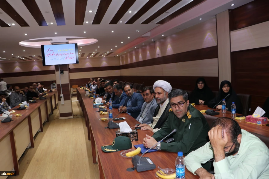 آیین تکریم و معارفه سرپرست امور پردیس های دانشگاه فرهنگیان استان آذربایجان شرقی برگزار شد 9