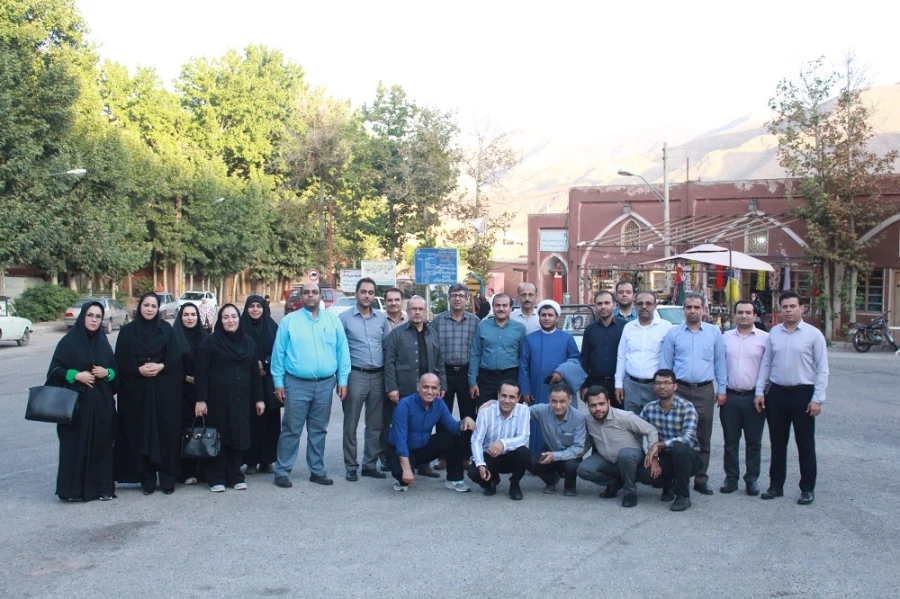 رئیس دانشگاه فرهنگیان استان بوشهر؛
بازدید ۴ ساعته اساتید و کارکنان دانشگاه از مجتمع غنی سازی شهید احمدی روشن نطنز 4