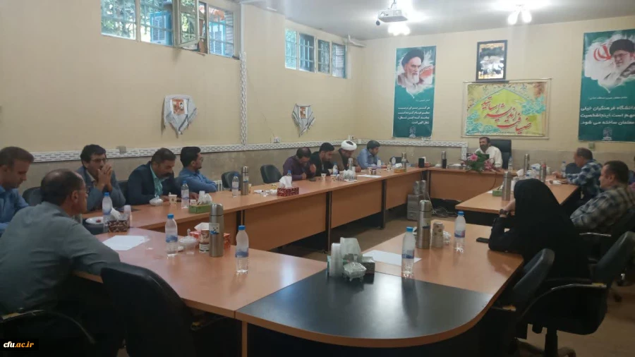 هشتمین دوره ضیافت اندیشه استادان دانشگاه فرهنگیان
 5