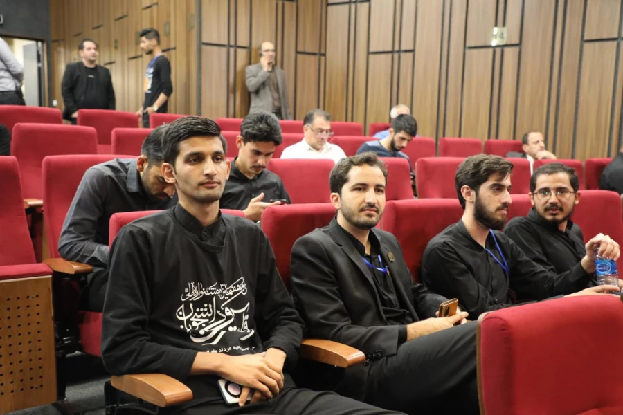 اختتامیه سی هفتمین جشنواره قران و عترت دانشجویان 40