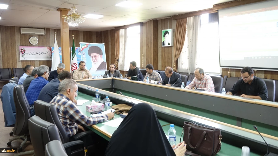 دوره توانمندسازی اعضای شورای کانون بسیج اساتید دانشگاه فرهنگیان کردستان
 5