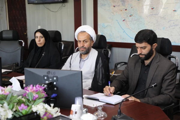 نشست هم اندیشی و دانش افزایی مدیران گروه های آموزشی قطب 3 کشور 2