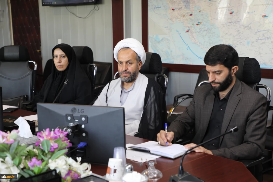 نشست هم اندیشی و دانش افزایی مدیران گروه های آموزشی قطب 3 کشور 2