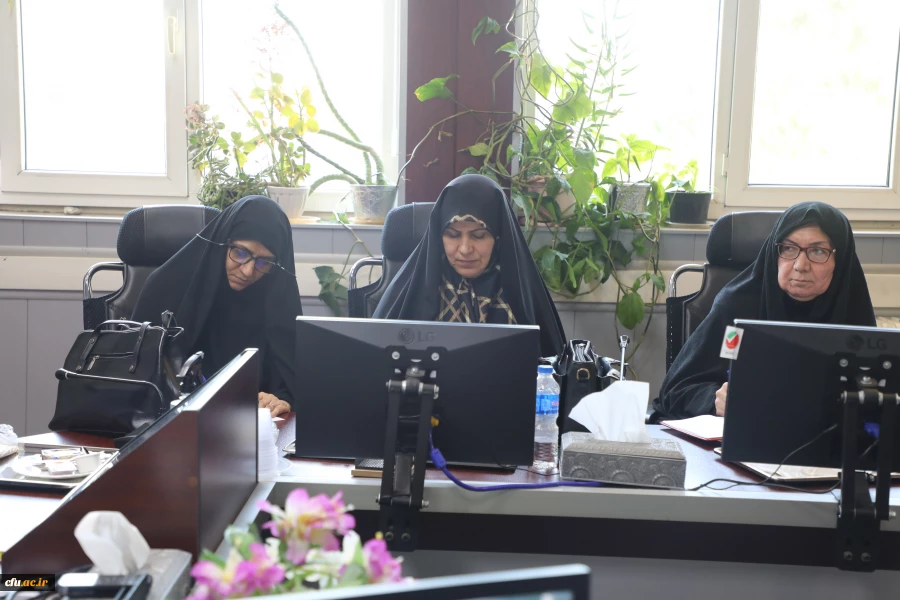 نشست هم اندیشی و دانش افزایی مدیران گروه های آموزشی قطب 3 کشور 3