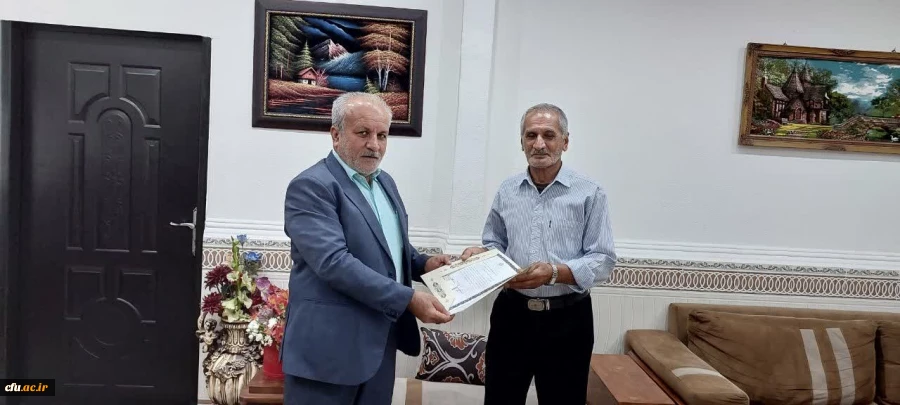 به مناسبت روز ورود آزادگان به میهن اسلامی انجام شد؛
دیدار هیات رئیسه دانشگاه فرهنگیان استان بوشهر با همکار بازنشسته آزاده 7
