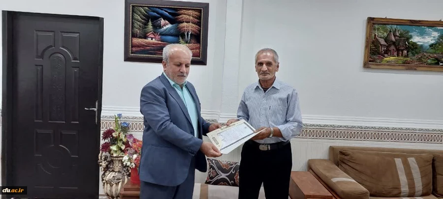 به مناسبت روز ورود آزادگان به میهن اسلامی انجام شد؛
دیدار هیات رئیسه دانشگاه فرهنگیان استان بوشهر با همکار بازنشسته آزاده 8