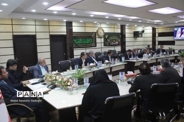 با حضور سرپرست دانشگاه فرهنگیان استان بوشهر؛
امضای تفاهم نامه چندجانبه توانمندسازی نیروهای شاغل آموزش و پرورش استان  8