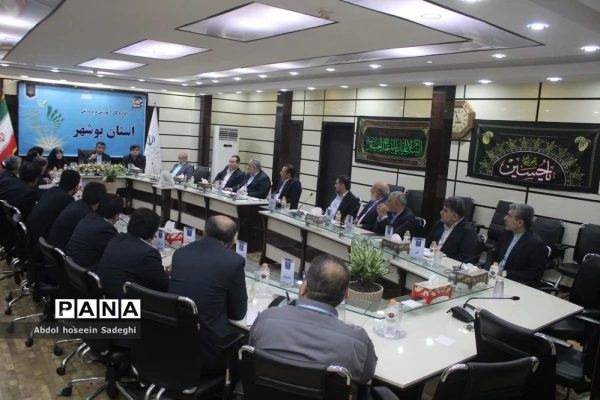 با حضور سرپرست دانشگاه فرهنگیان استان بوشهر؛
امضای تفاهم نامه چندجانبه توانمندسازی نیروهای شاغل آموزش و پرورش استان  10