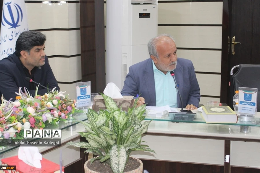 با حضور سرپرست دانشگاه فرهنگیان استان بوشهر؛
امضای تفاهم نامه چندجانبه توانمندسازی نیروهای شاغل آموزش و پرورش استان  12