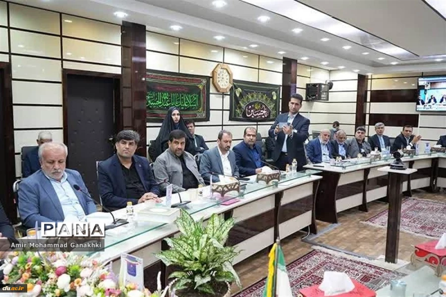 با حضور سرپرست دانشگاه فرهنگیان استان بوشهر؛
امضای تفاهم نامه چندجانبه توانمندسازی نیروهای شاغل آموزش و پرورش استان  13