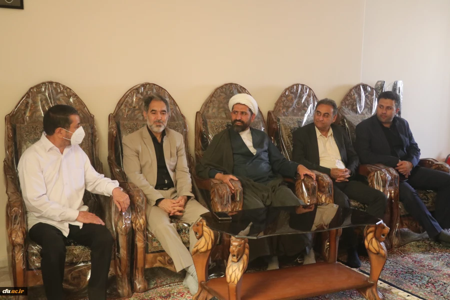دیدار رئیس دانشگاه فرهنگیان کرمان با آزاده سرافراز دکتر حاج احمدصیفوری به مناسبت سالروز ورود آزادگان به میهن اسلامی  2