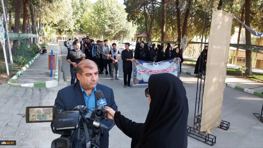   مراسم بدرقه کاروان راهیان اربعین حسینی دانشگاه فرهنگیان لرستان 13