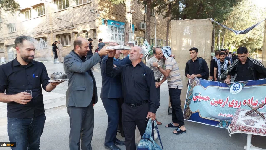  مراسم بدرقه کاروان راهیان اربعین حسینی دانشگاه فرهنگیان لرستان 16