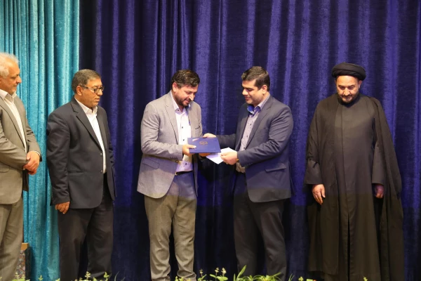 بهره گیری از ایده ها نوآورانه و نظرات کارشناسی در برنامه ها 13