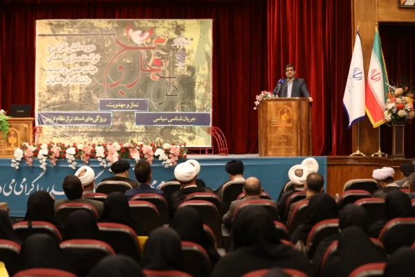 فضای دانشگاه باید همواره فضای توام با ارتقا باشد 4