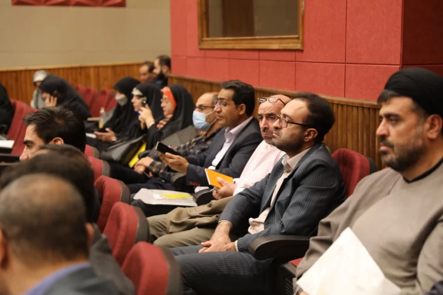 احیای مدرسه دارای چند مولفه است اما بنیادی ترین آن ها معلم است 3