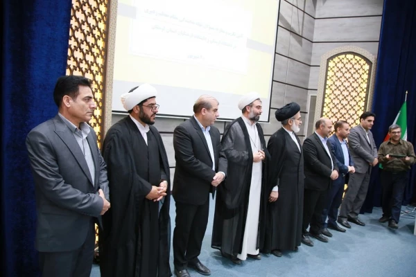 آیین معارفه سرپرست نهاد نمایندگی مقام معظم رهبری در دانشگاه فرهنگیان استان لرستان و معرفی مسئول نهاد دانشگاه لرستان و تکریم مسئول پیشین این نهاد برگزار شد 11