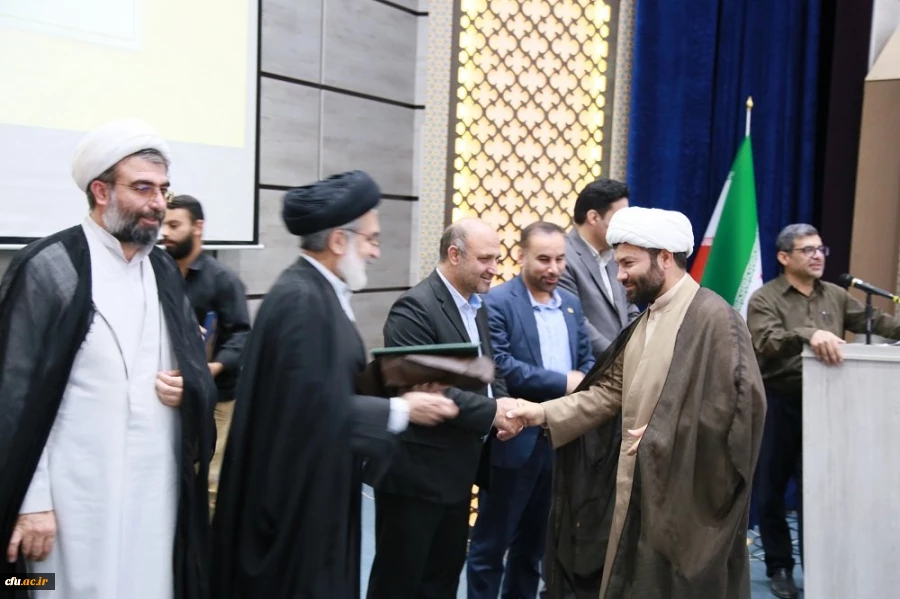 آیین معارفه سرپرست نهاد نمایندگی مقام معظم رهبری در دانشگاه فرهنگیان استان لرستان و معرفی مسئول نهاد دانشگاه لرستان و تکریم مسئول پیشین این نهاد برگزار شد 12