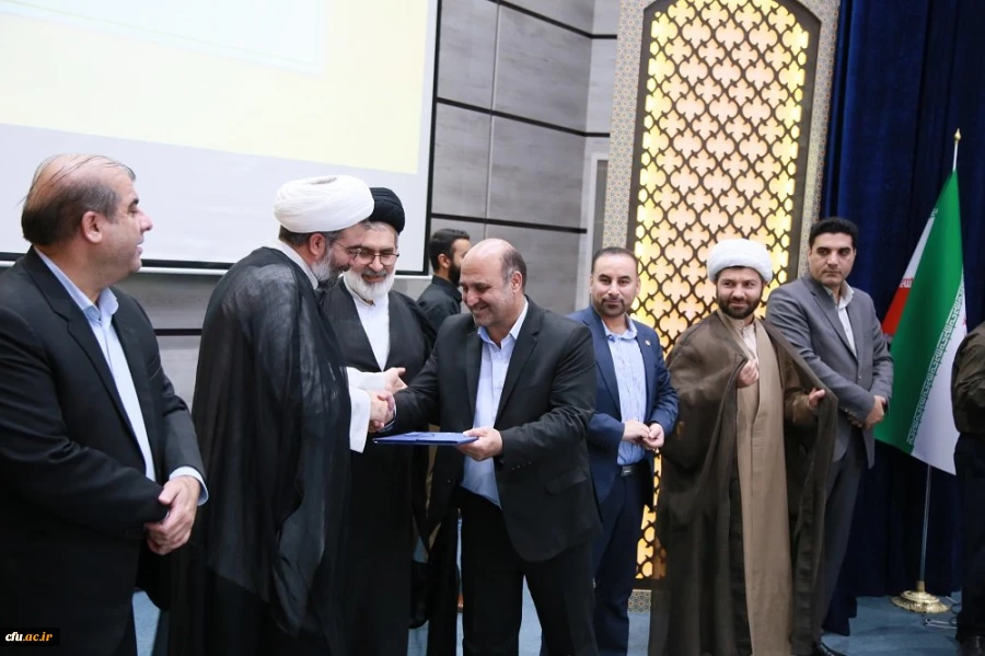 آیین معارفه سرپرست نهاد نمایندگی مقام معظم رهبری در دانشگاه فرهنگیان استان لرستان و معرفی مسئول نهاد دانشگاه لرستان و تکریم مسئول پیشین این نهاد برگزار شد 13