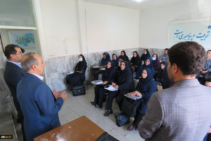 برگزاری دوره توانمند سازی معلمان مدارس غیردولتی در استان مرکزی
 4